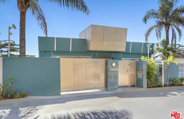 3249 TARECO Drive - 3249 Tareco Drive, Los Angeles, CA 90068