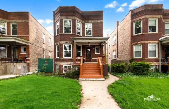 Portage Park 3-Bedroom Gem with Laundry In-unit photos photos