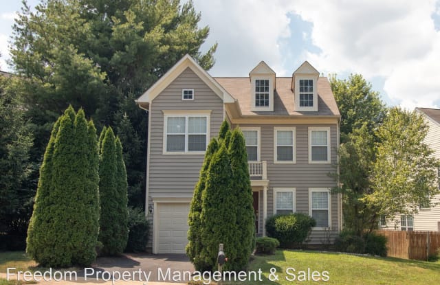 9306 Hedgeford St - 9306 Hedgeford Street, Manassas Park, VA 20111