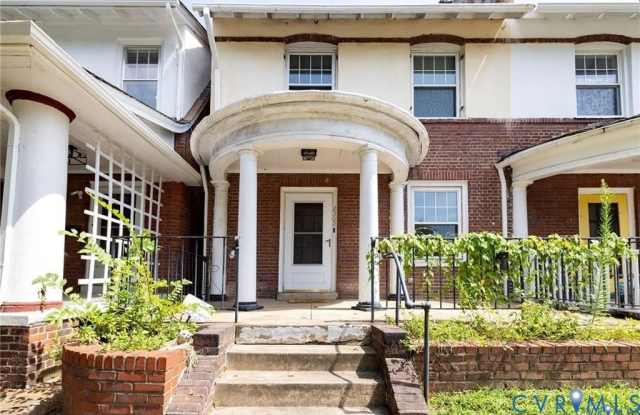 2302  Maplewood Ave photos photos