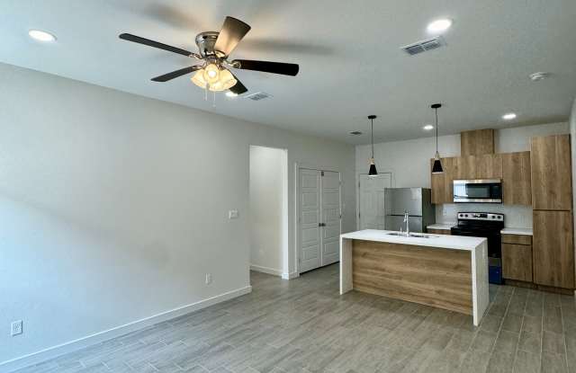 1308 West Platinum Drive - 2 Gallery 2