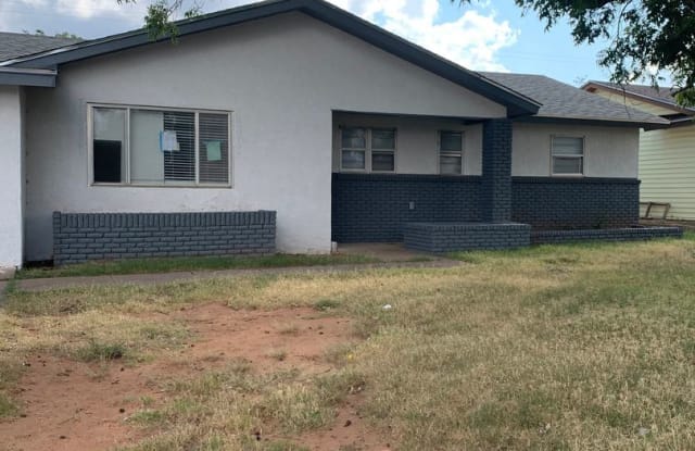 505 W 19th Street - 505 West 19th Street, Clovis, NM 88101