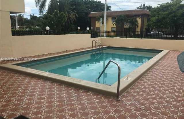 555 Northeast 123rd Street - 555 Northeast 123rd Street, North Miami, FL 33161