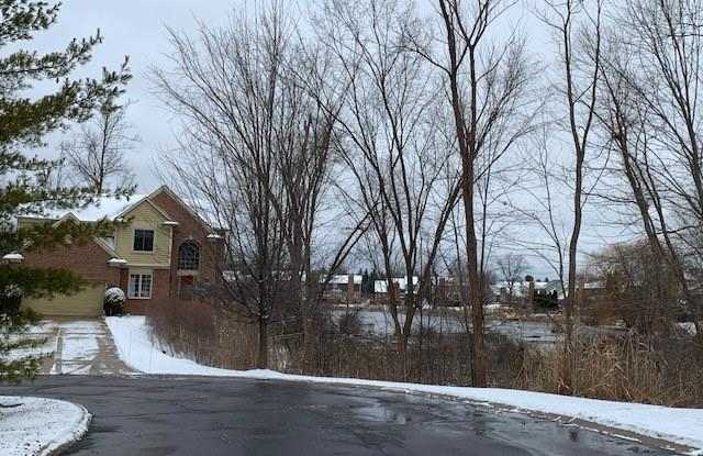 12740 ESSEX Court Gallery 3