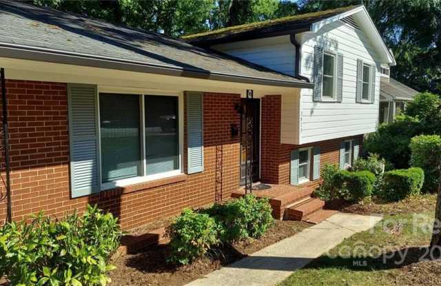 3813 Selwyn Avenue - 3813 Selwyn Avenue, Charlotte, NC 28209