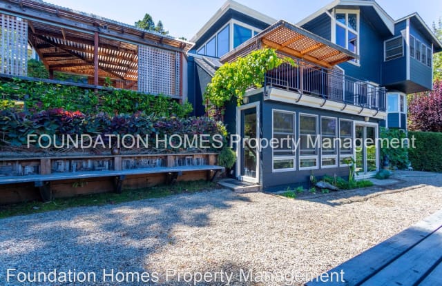 735 Bay Rd - 735 Bay Road, Tamalpais-Homestead Valley, CA 94941