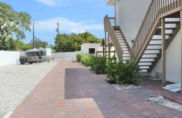 305 Cypress Drive Gallery 3