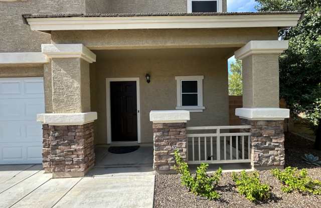 BEAUTIFUL HOME IN SURPRISE FARMS! Gallery 3