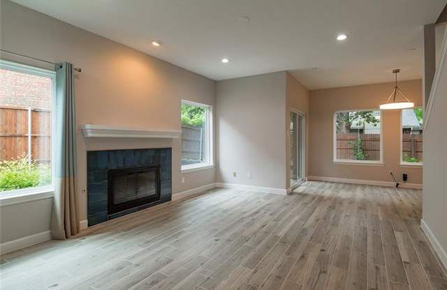 1517 Bennington Court Gallery 3