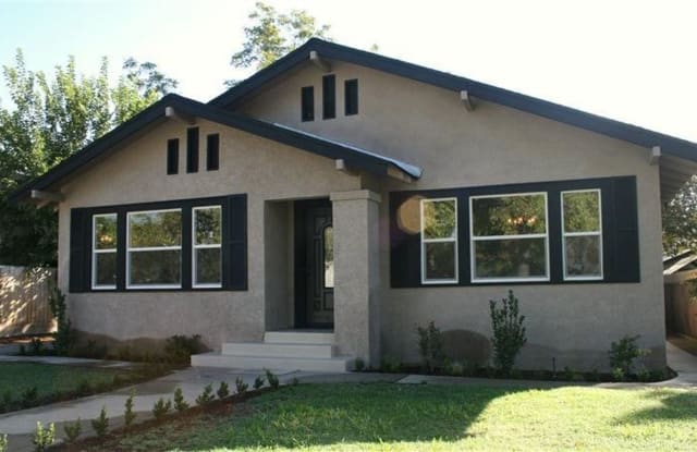 1452 N Poplar Ave - 1452 North Poplar Avenue, Fresno, CA 93728