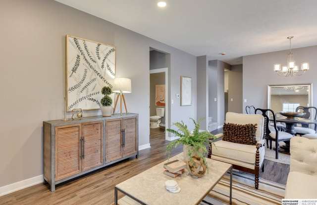 ✨ Remodeled 4 Bed/1 Bath Home - 4276 Binney St - $2100/mo ✨ photos photos