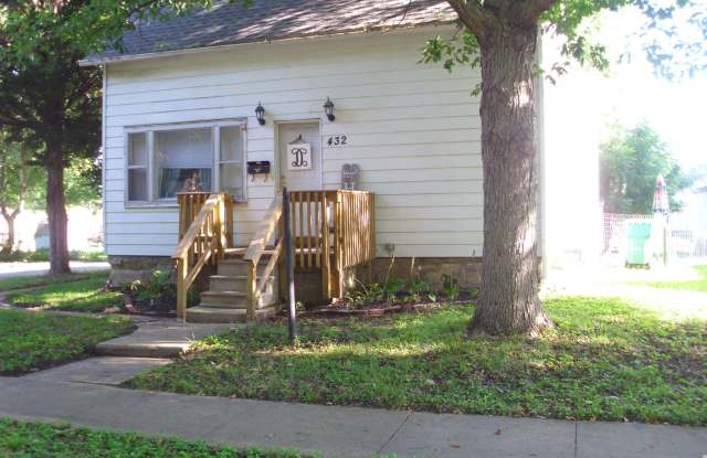 432 W Jefferson Macomb Il ~ 3 Bedroom House photos photos