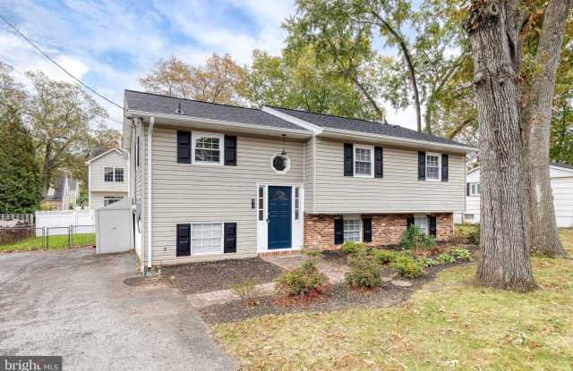 617 OAK Lane - 617 Oak Lane, Severna Park, MD 21146