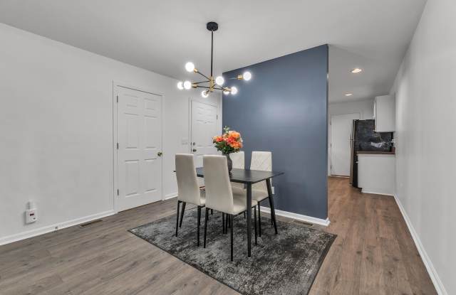 20829 Orchard Lake Road Gallery 3