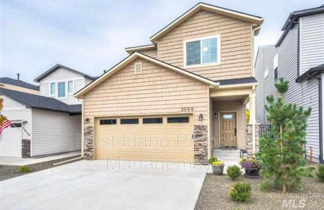 2215 East Ringneck Court - 2215 E Ringneck St, Meridian, ID 83646