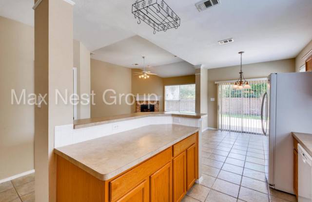 3613 Willow Springs Drive Gallery 3