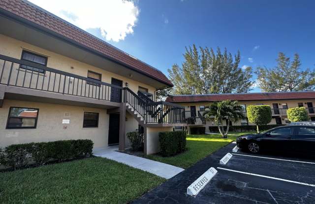 21904 Lake Forest Circle Gallery 2
