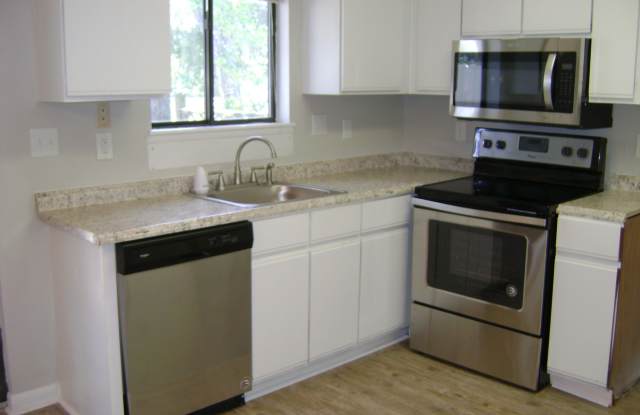 113 Bonner Avenue photos photos