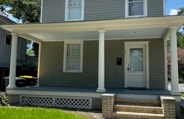 801 E 40th Street - 801 East 40th Street, Savannah, GA 31401