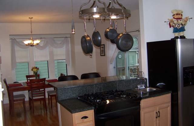 559 Riverside Ave photos photos