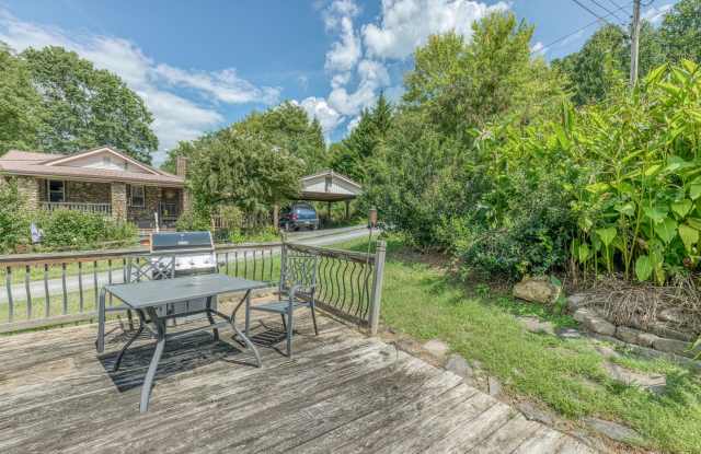 3br/2bath home in Erwin TN Gallery 4