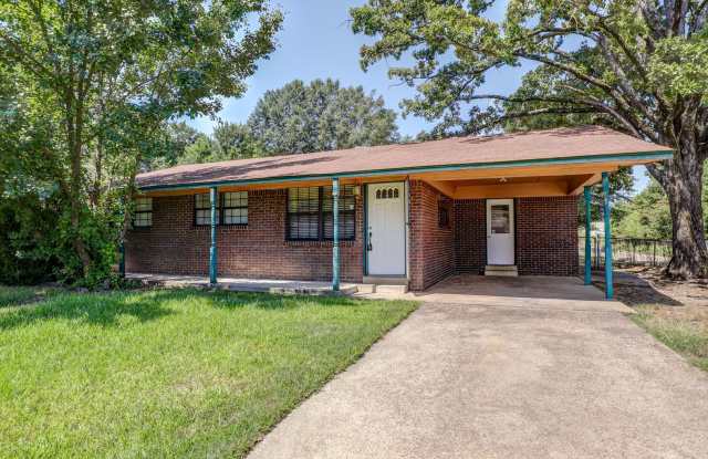 3 Bedroom 1 Bathroom House in Texarkana, AR photos photos
