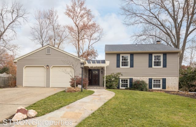 8237 Crown Court Rd - 8237 Crown Court Road, Fort Hunt, VA 22308