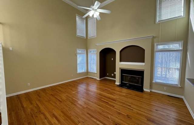 2620 Springmonte Place Gallery 3