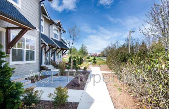 4606 Tremont Ave photos photos