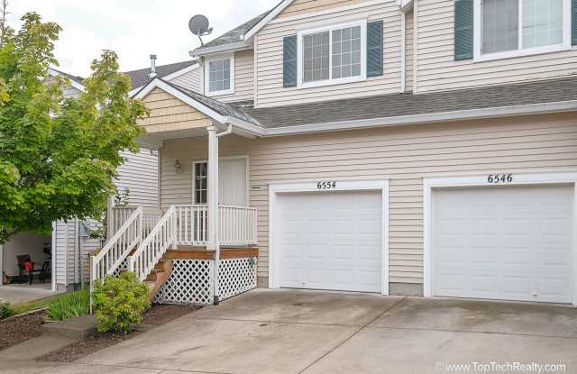 Lovely 3 BD | 2.5 Bath Townhome in Orenco | Near Intel, Nike & MAX! Gallery 3