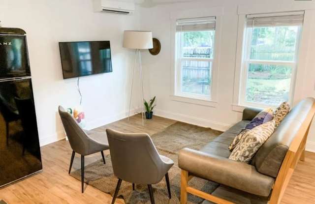 Midtown Retreat Unit 2 Gallery 3