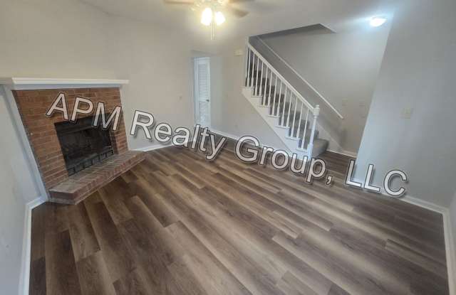 Updated Harbison Townhouse photos photos