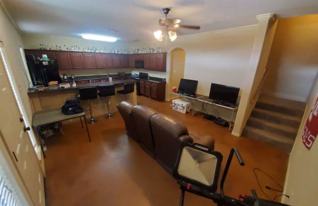3227 Sergeant Drive A Gallery 2