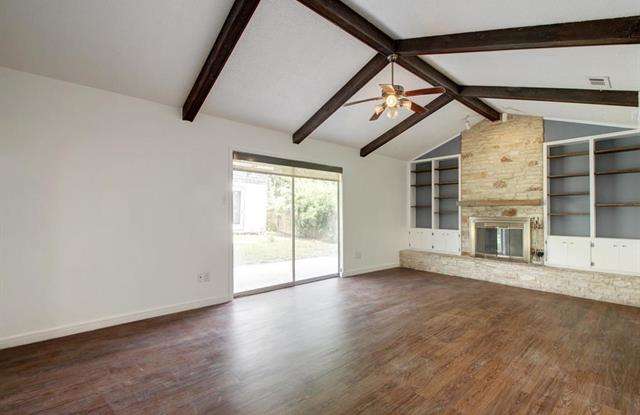 11528 Spring Hill DR Gallery 3