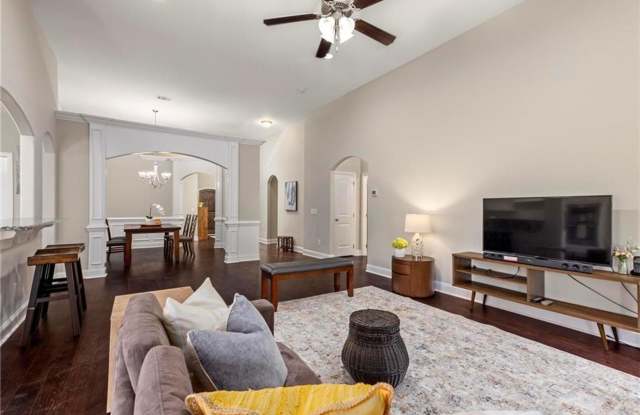 Beautiful Home in Tivoli Gallery 3
