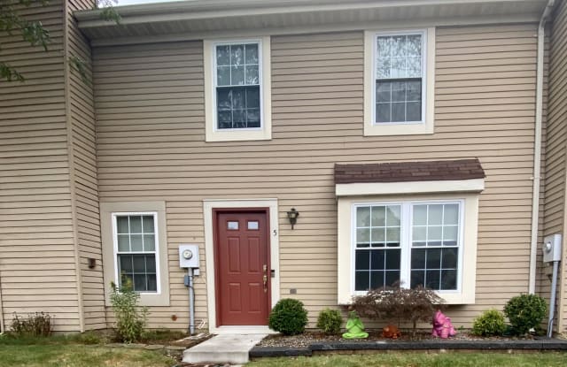5 Alameda Court - 5 Alameda Court, Eatontown, NJ 07724