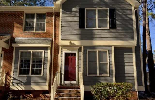 164 Winners Circle photos photos