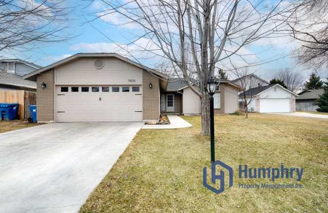 Cute house near the Village in Meridian photos photos