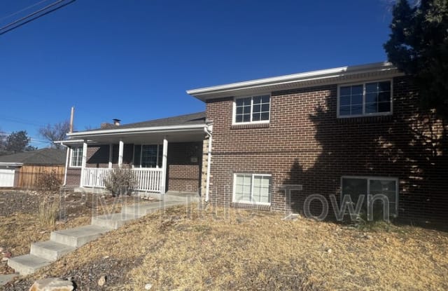 2301 Paris St - 2301 Paris Street, Aurora, CO 80010