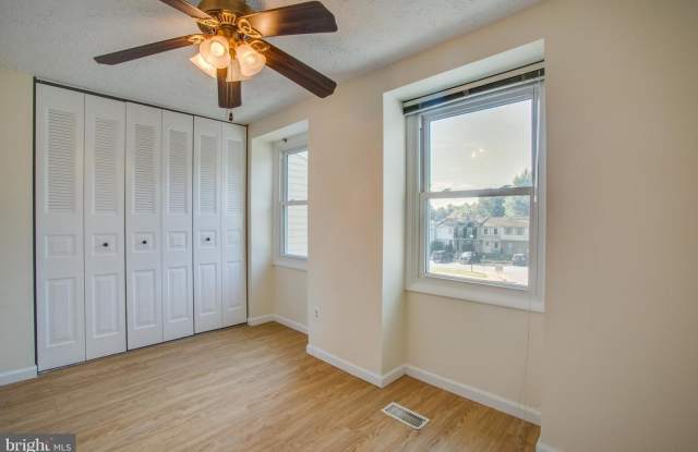 8407 Lazy Creek Court - 1 Gallery 4