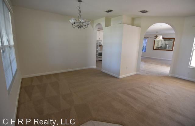 7691 Lake Angelina Dr Gallery 2