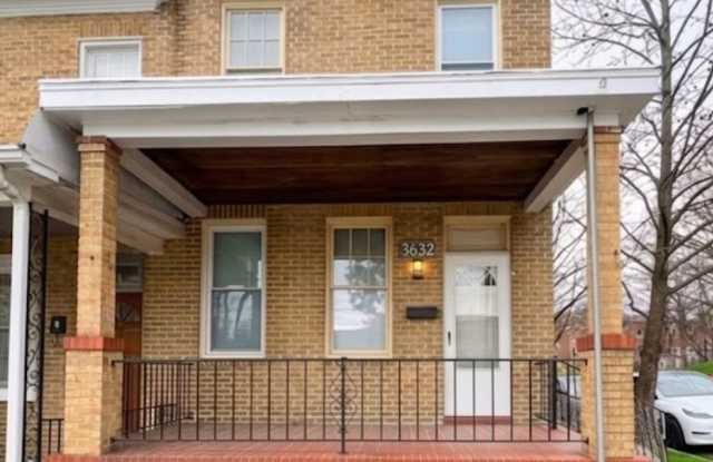 3632 Parkdale Ave photos photos