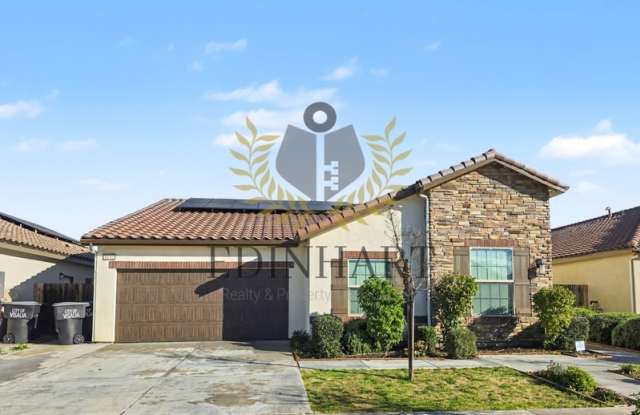 1132 South Simon Street - 1132 South Simon Street, Visalia, CA 93292