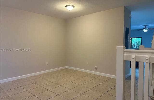 15109 SW 113th Ter Gallery 4