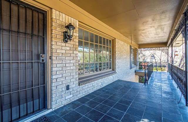 5239 Byers Avenue Gallery 2