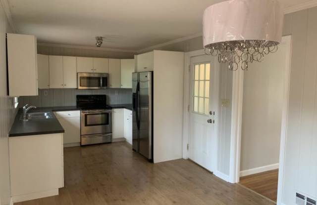 3242 Lindmoor Dr Gallery 2