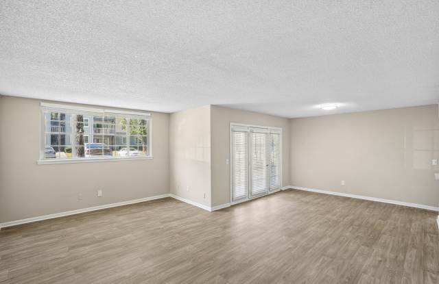 Springdale Glen Apartment Homes Gallery 3