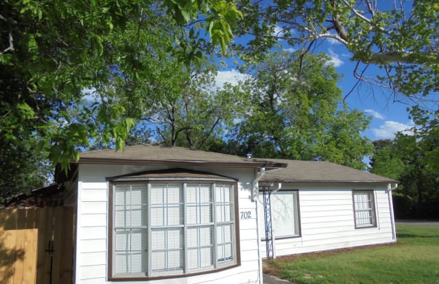 702 Crockett - 702 Crockett Drive, Killeen, TX 76541