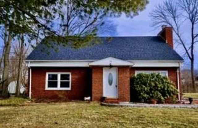 74 Lakeshore Drive East photos photos