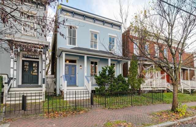 Elegant Furnished 3-Bedroom Home with Luxurious Master Suite and Modern Upgrade! - 2235 Venable Street, Richmond, VA 23223